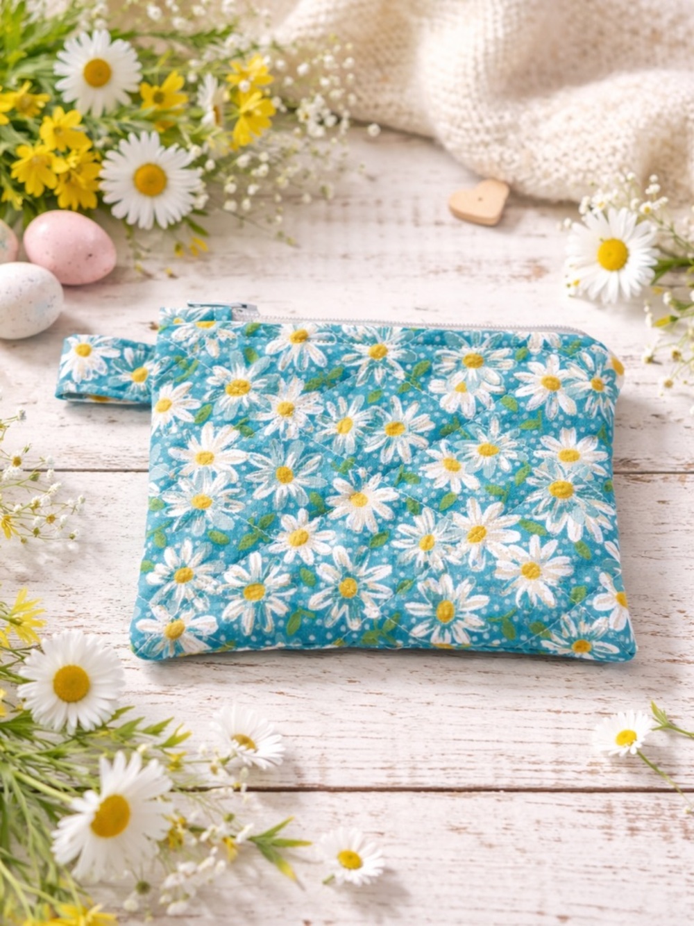 Daisy Quilted Keychain Wallet
